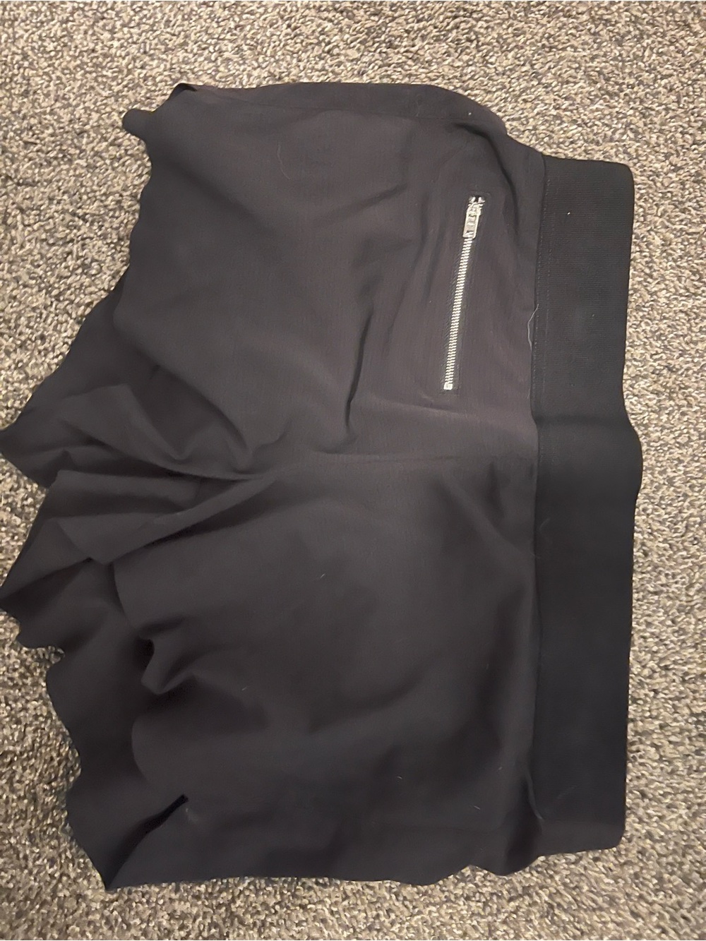 Athleta Black shorts with Elastic Waistband size 10 nwot